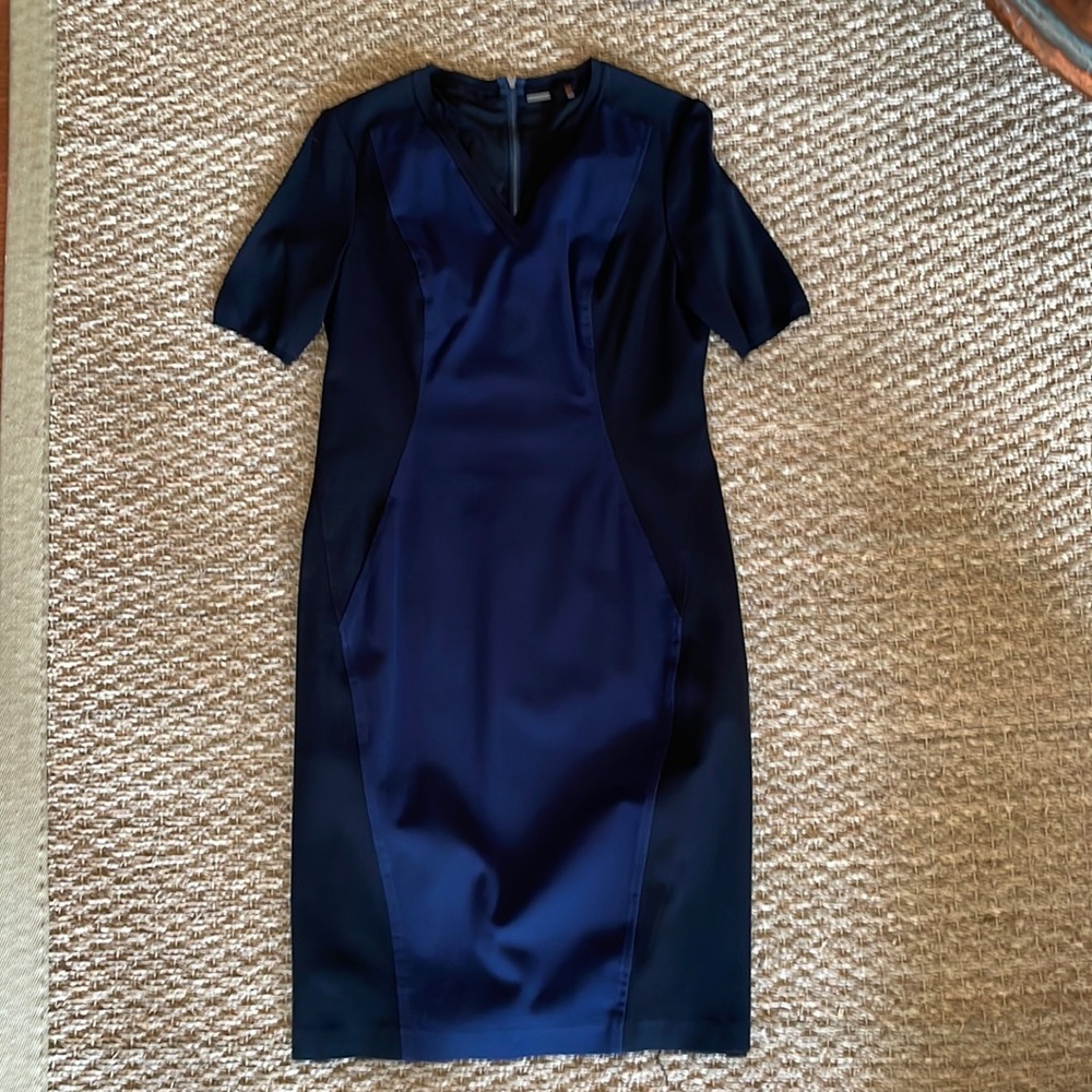 Elie Tahari black and blue v-neck dress 10